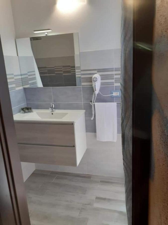 B&B Mamuthones Porto Torres Buitenkant foto