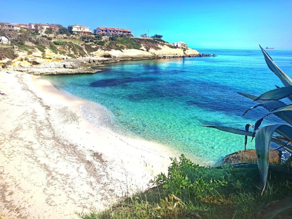 B&B Mamuthones Porto Torres Buitenkant foto