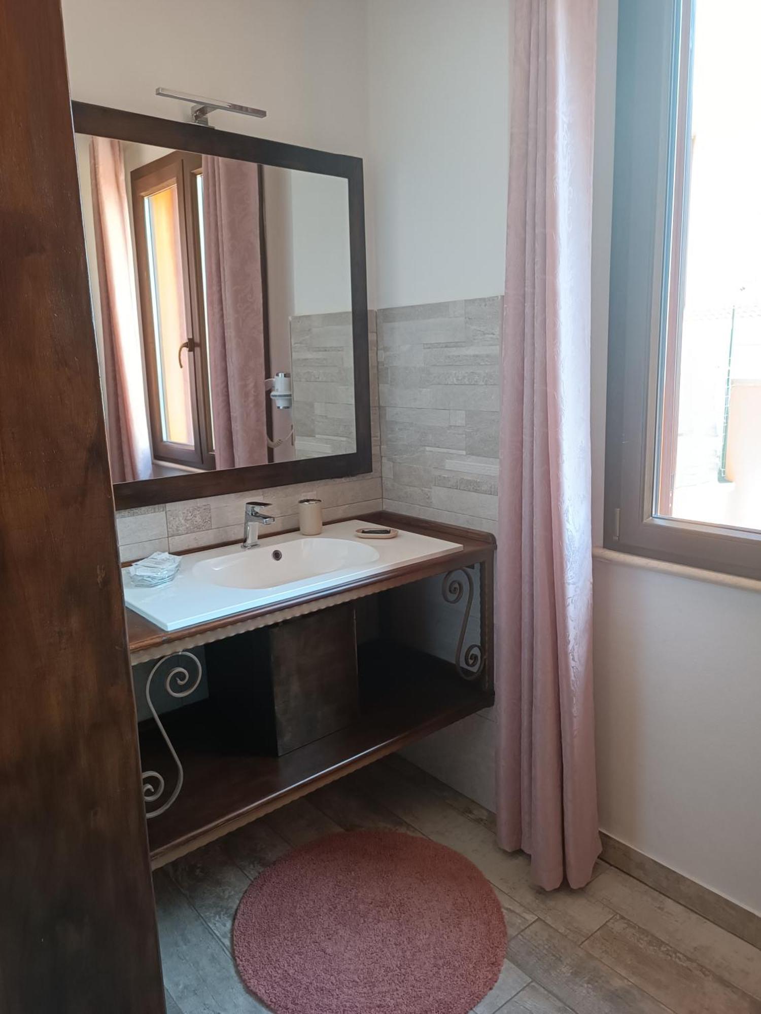 B&B Mamuthones Porto Torres Kamer foto